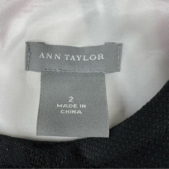 NWT ANN TAYLOR White Red Black Abstract Floral Sleeveless Halter Dress Size 2 - Picture 15 of 16